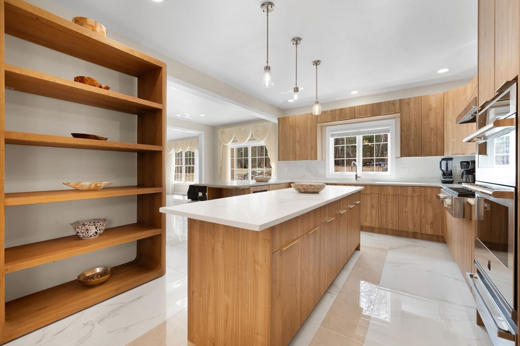 60 Shufelt Rd, South Walpole