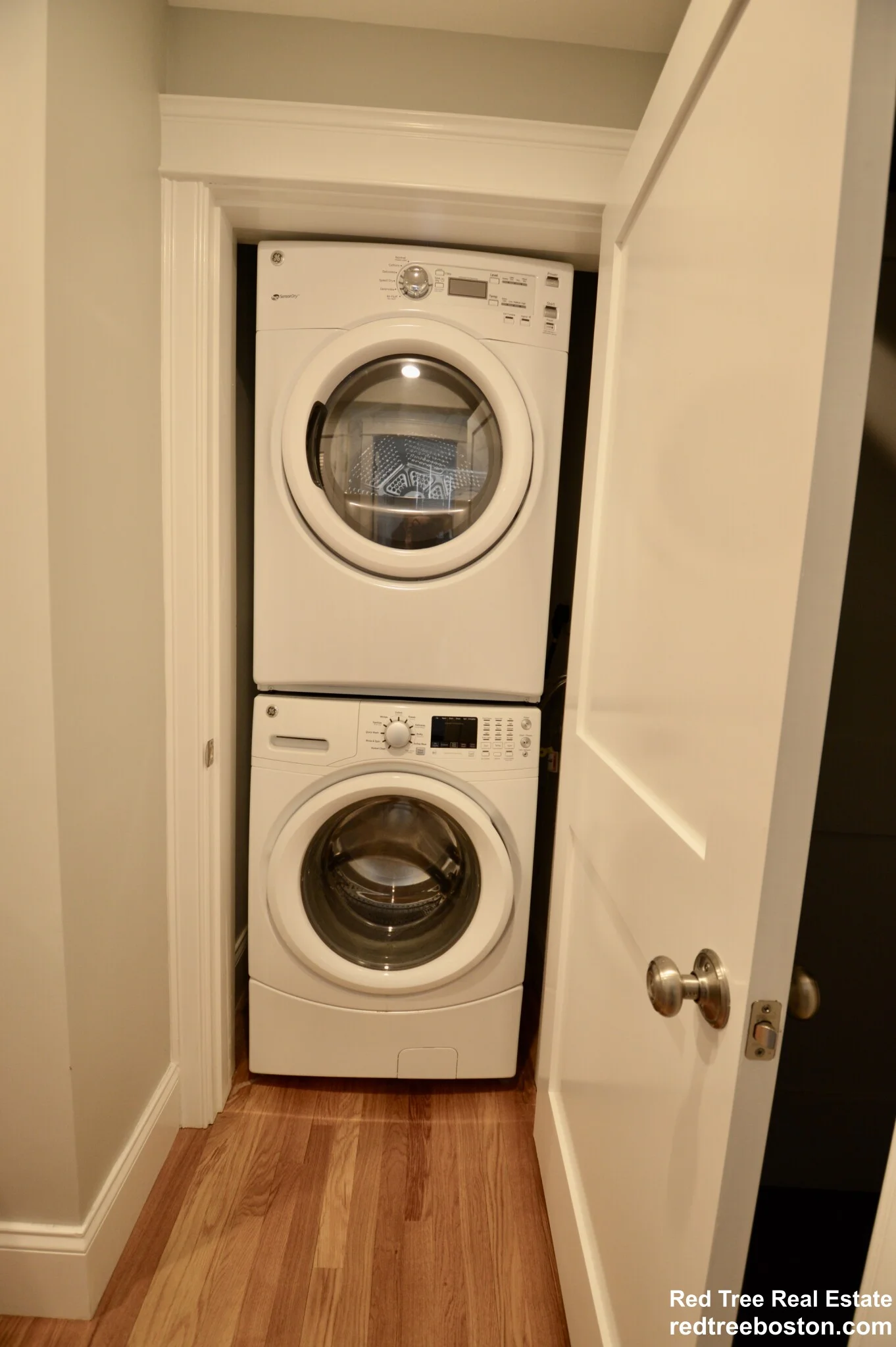 405 South Huntington Ave, Jamaica Plain