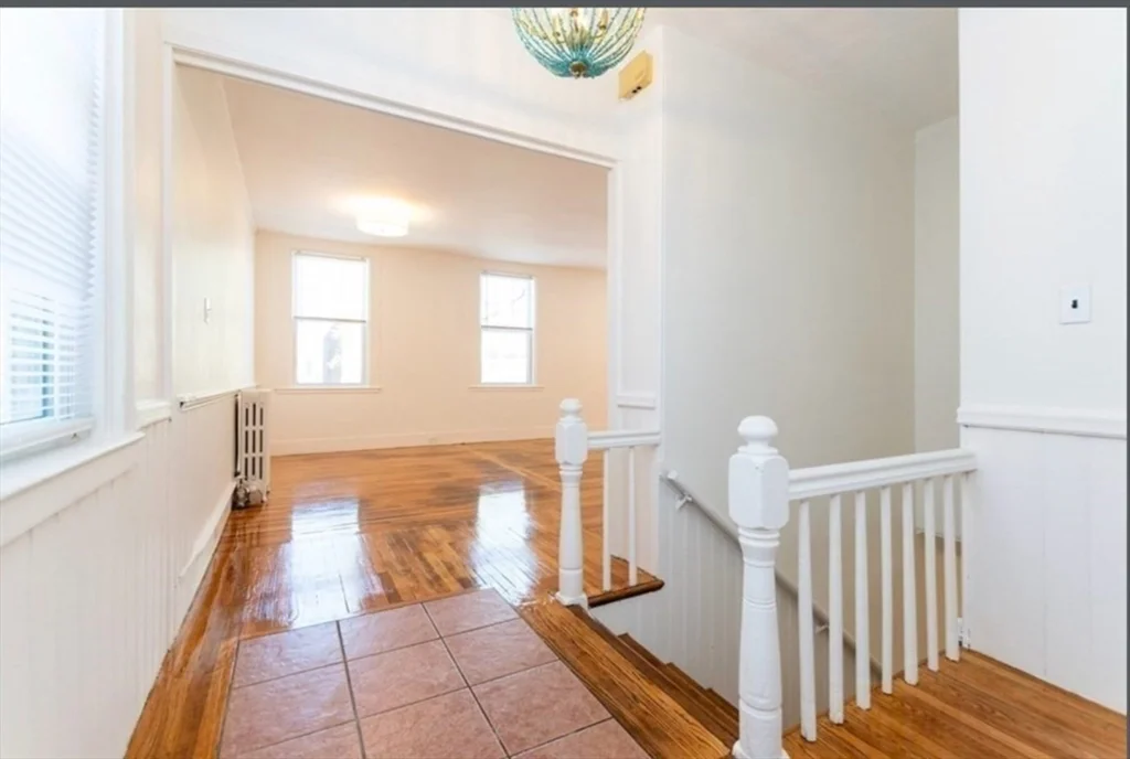 859 E Broadway, South Boston