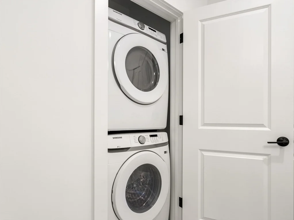 600 Broadway, Everett