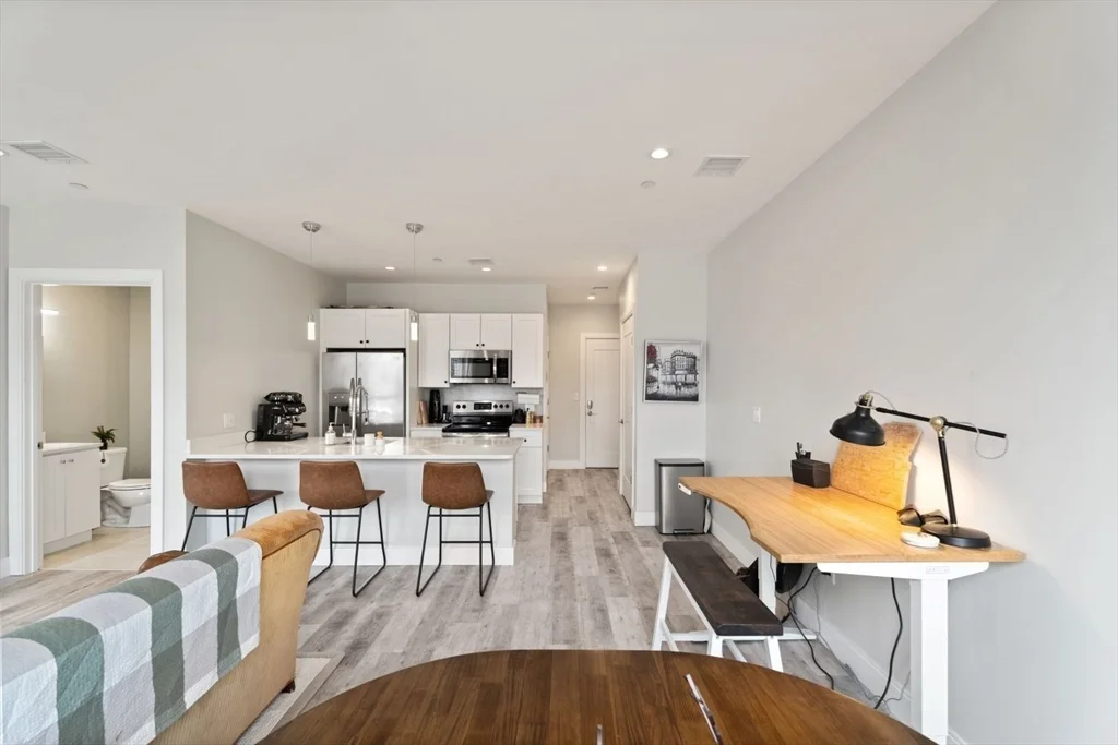 1457 Tremont St, Mission Hill