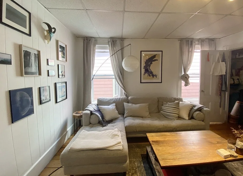 496 Sumner St, East Boston