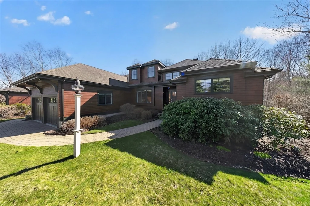 165 Black Rock Dr, Hingham