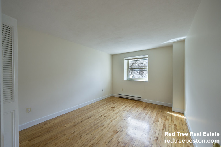 10 Armington St, Allston