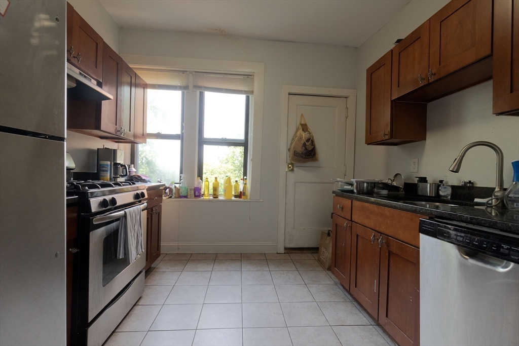 44 Cummings Rd, Brighton