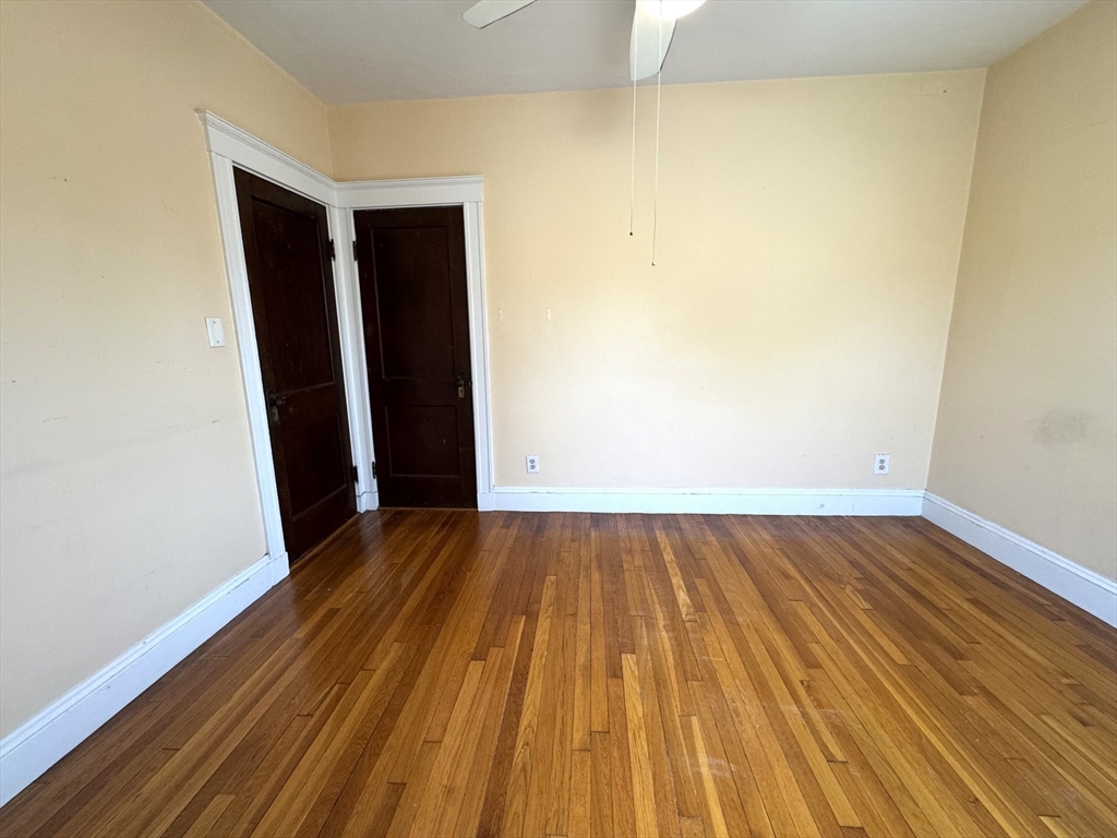 18 Saint Peter St, Jamaica Plain