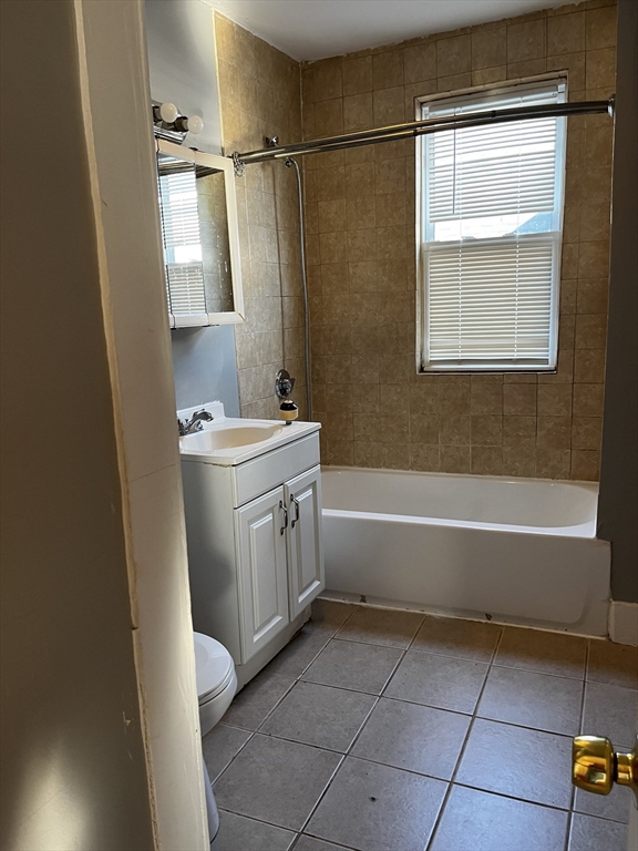 42 Floyd St, Dorchester