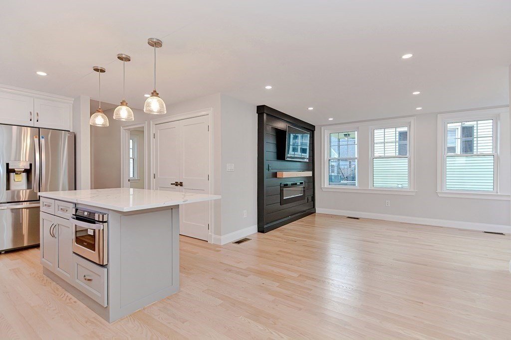 64 Crescent St, Swampscott