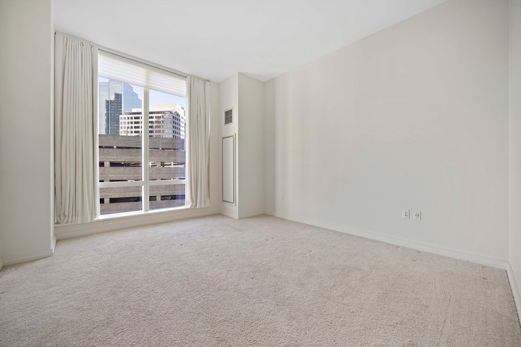 1 Franklin St, Midtown