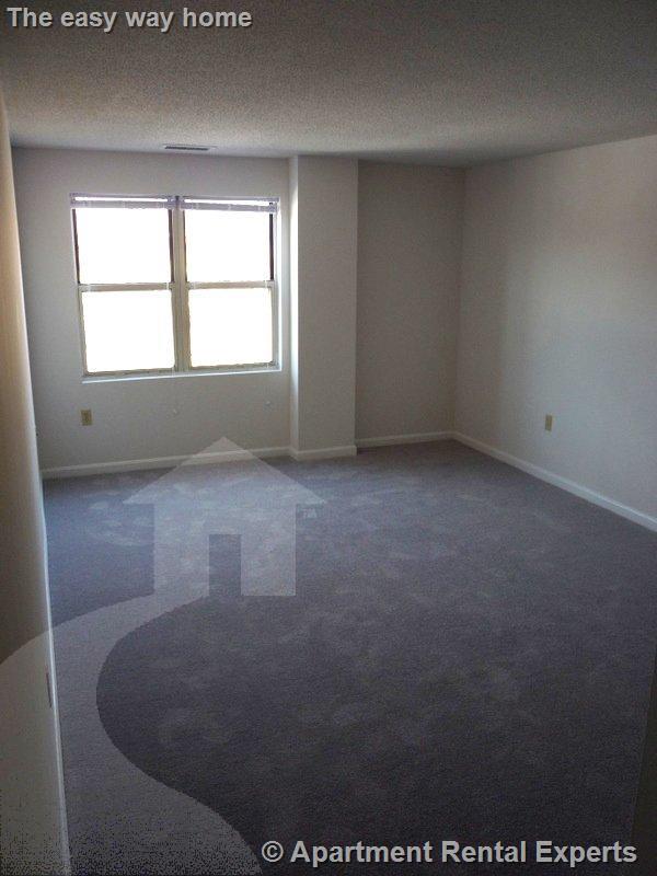 175 Beacon St, Ward Two