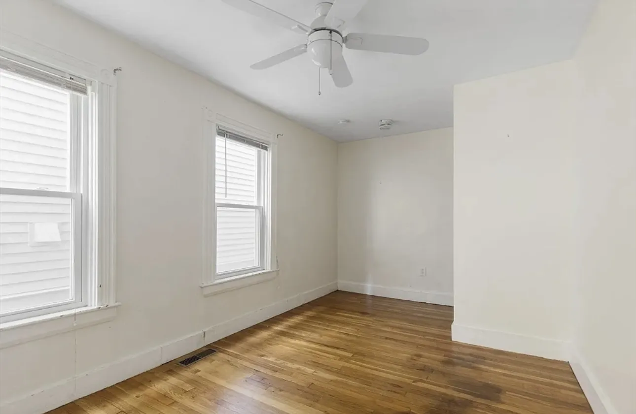 21 Florence St, Cambridgeport