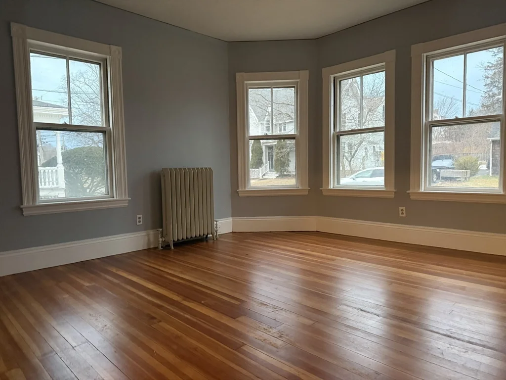 5 Lothrop St, Downtown