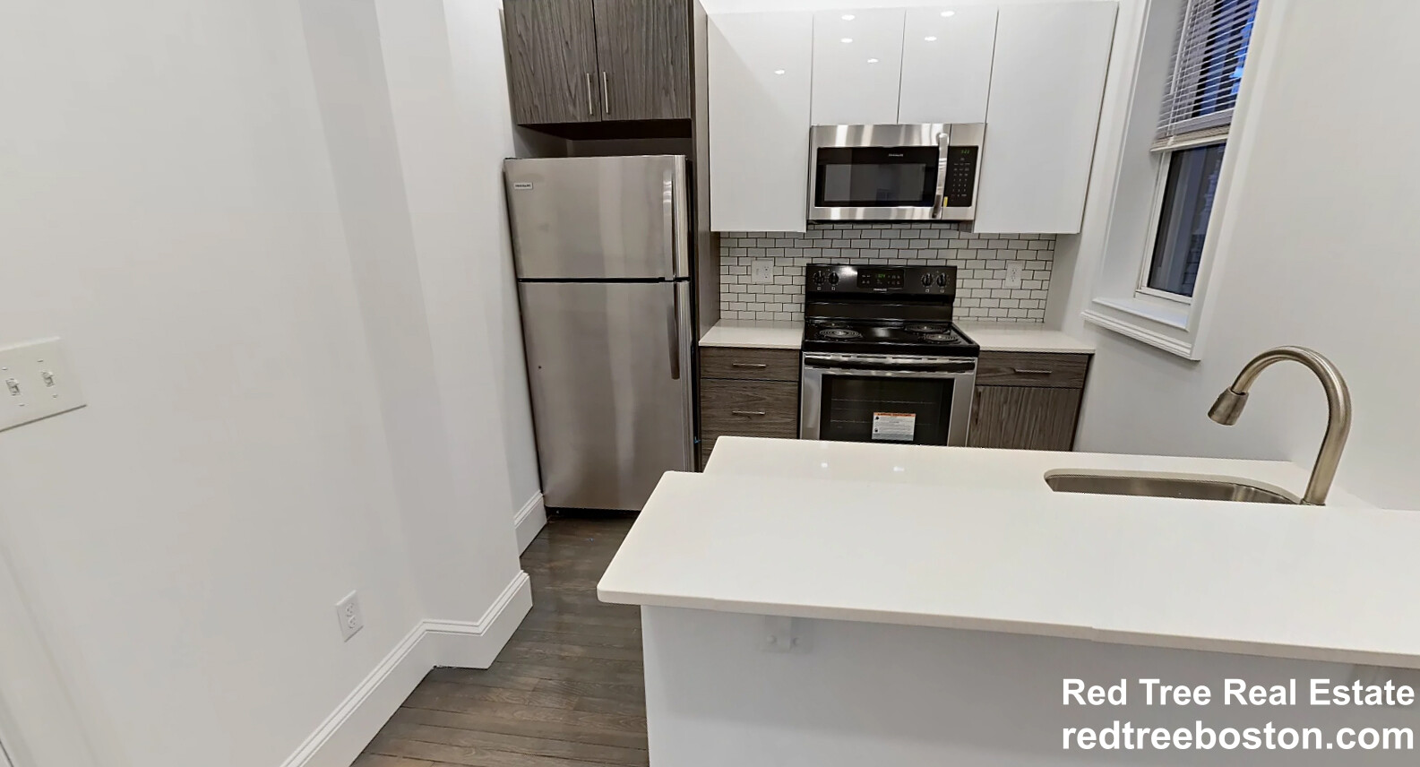 124 Peterborough St, Fenway