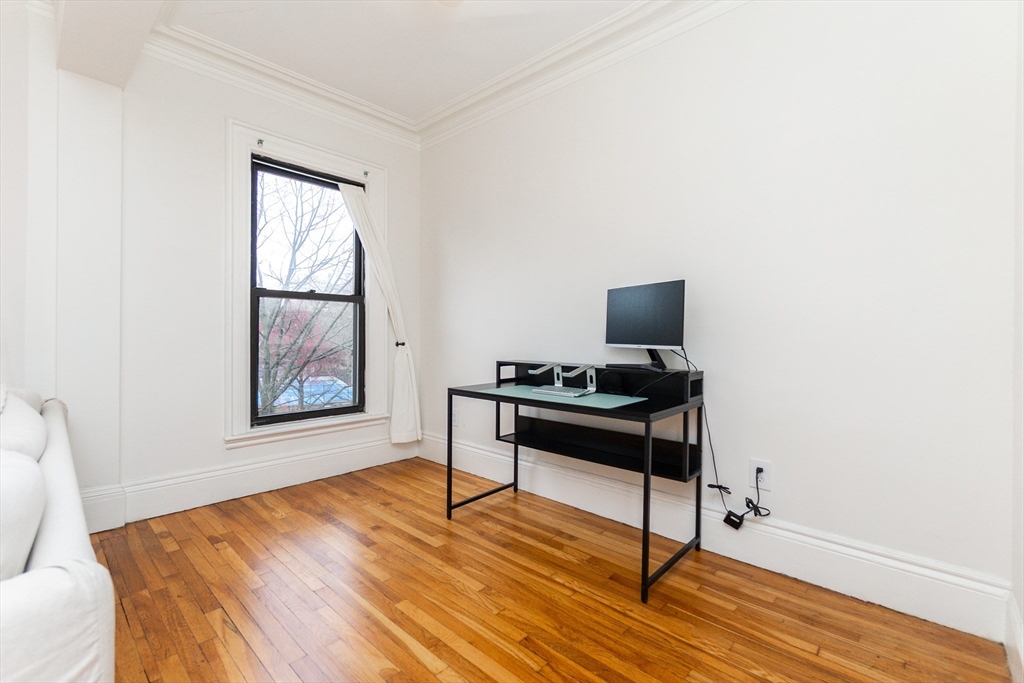 209 W Newton St, South End