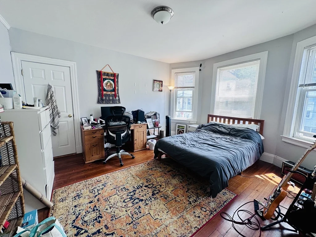 2 Greylock Rd, Allston