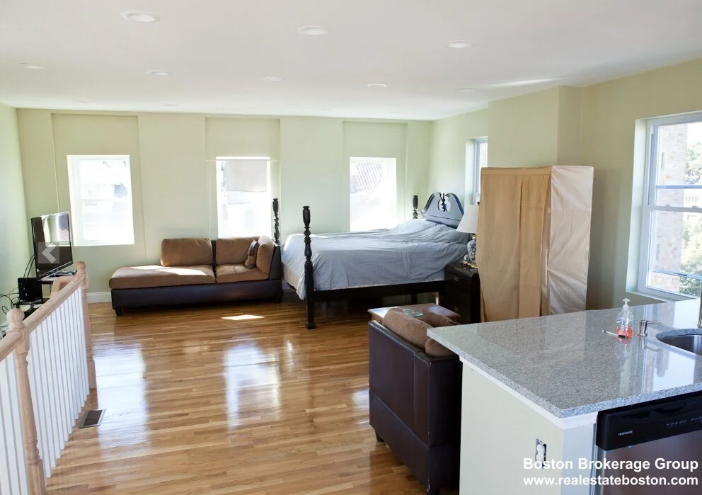 4 Kearsarge, Roxbury