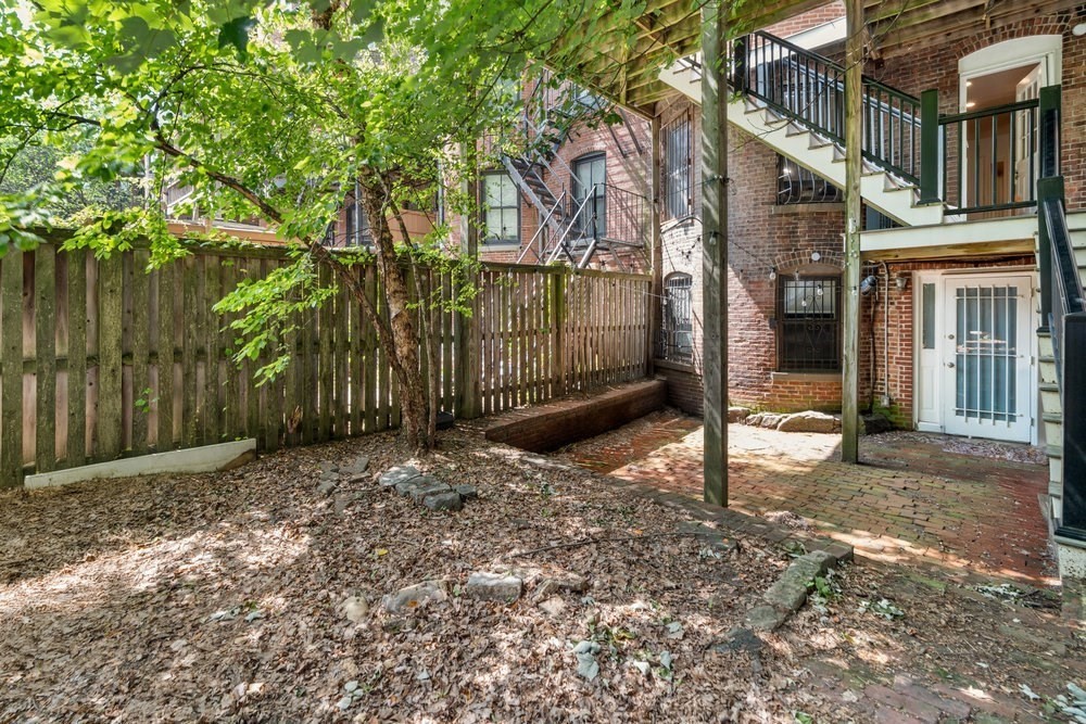 25 Greenwich Park, South End