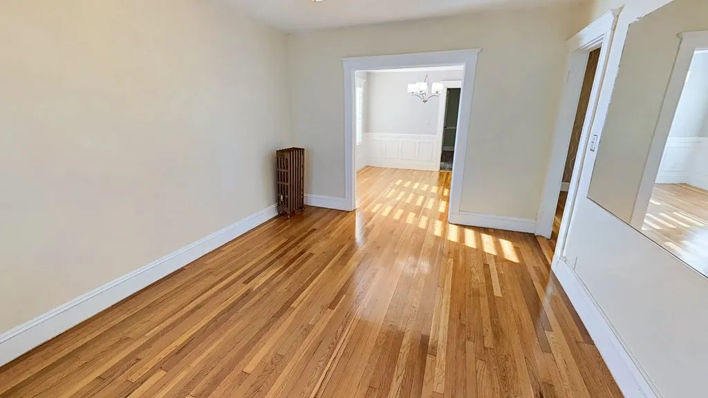 75 Forest Hills St, Jamaica Plain
