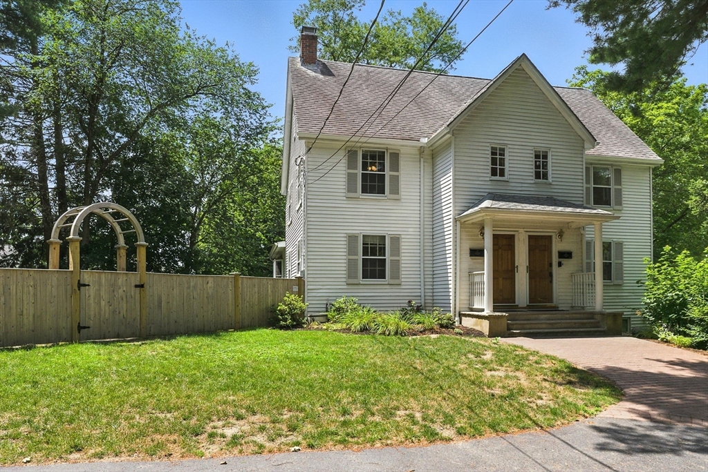 64 Lincoln Ave, Lynnfield