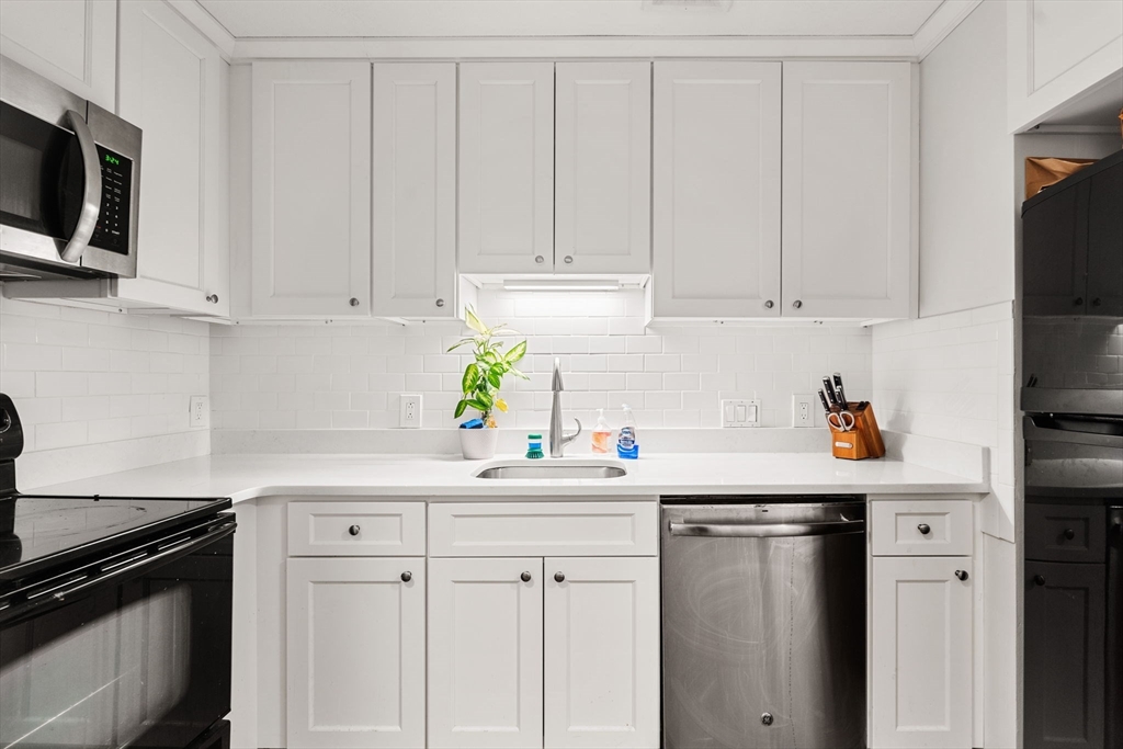 191 Bunker Hill St, Charlestown