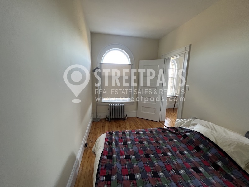 2 Ware St, Mid-Cambridge