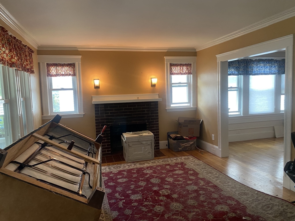 519 Belmont St, Belmont