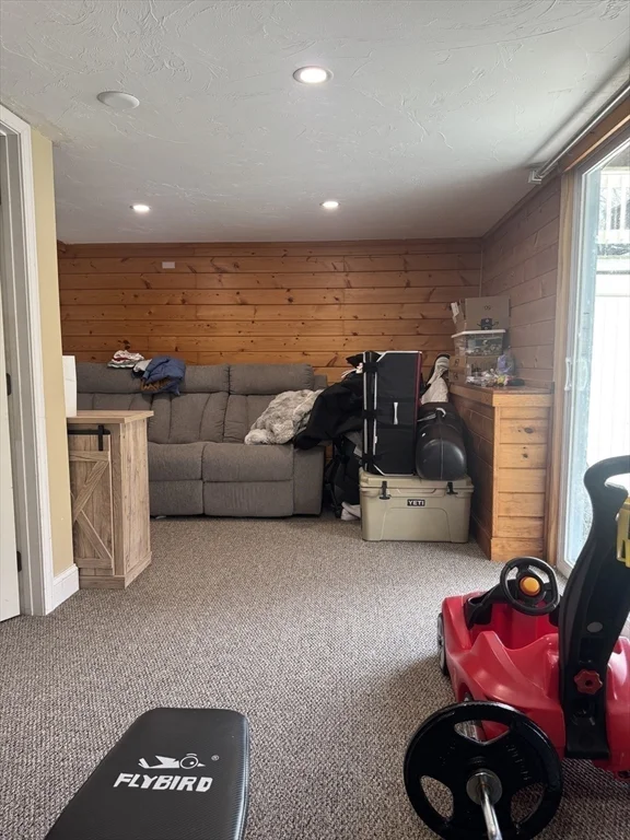 909 Pleasant St, Weymouth