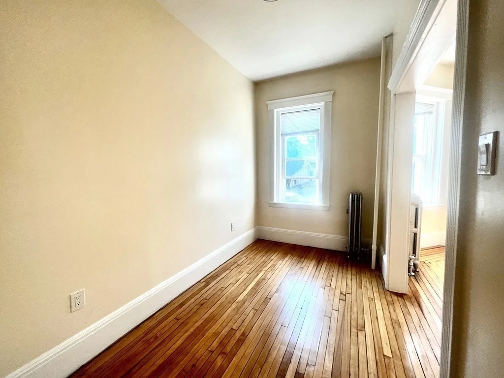 102 Trowbridge St, Mid-Cambridge