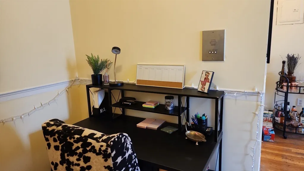 1568 Commonwealth Ave, Brighton