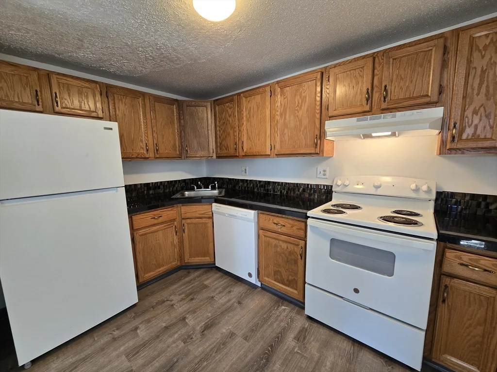 130 Beach St, Quincy