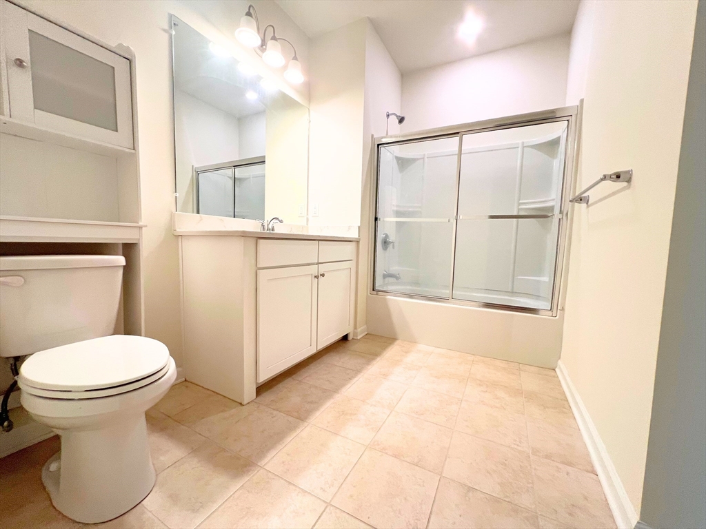 120 University Ave, Westwood