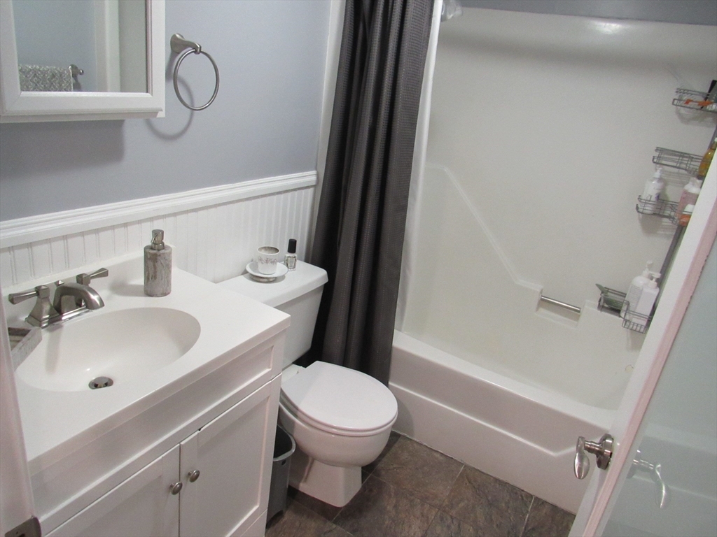 200 Market St, Downtown