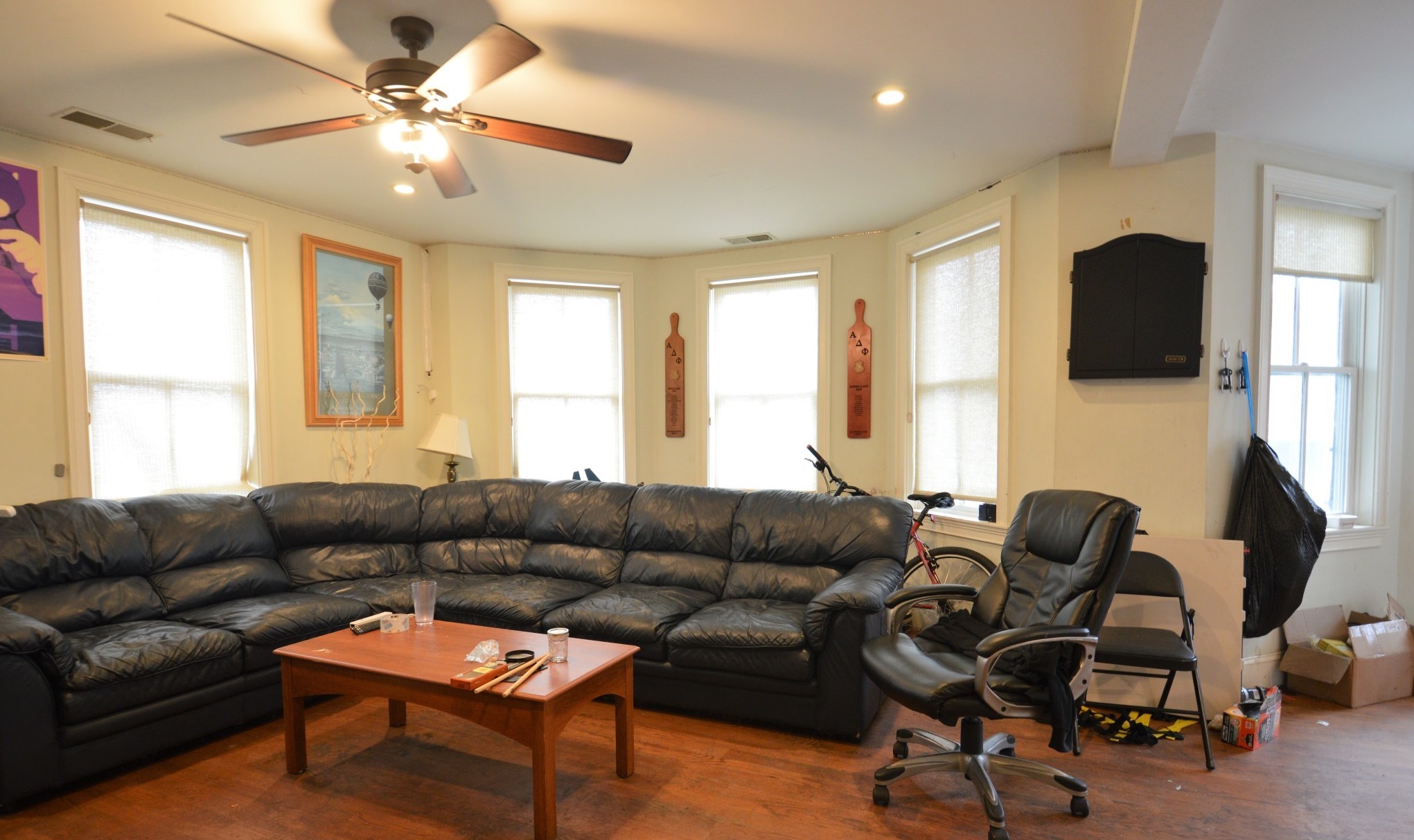 6 bed, 2 bath apartment for rent at 4 Judge St Unit 2, Mission Hill — photo 2 of 16
