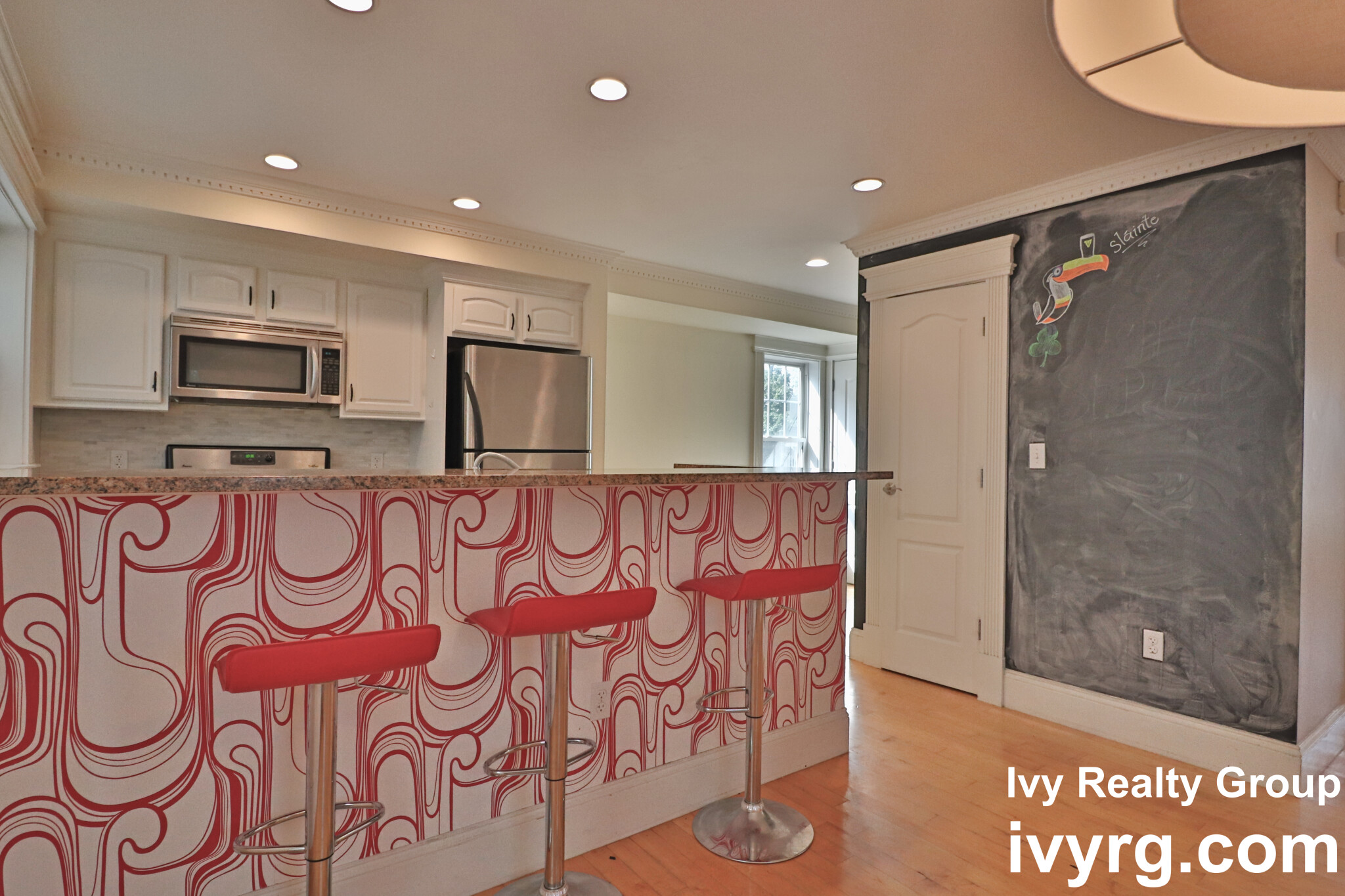 10 Mohawk St, South Boston