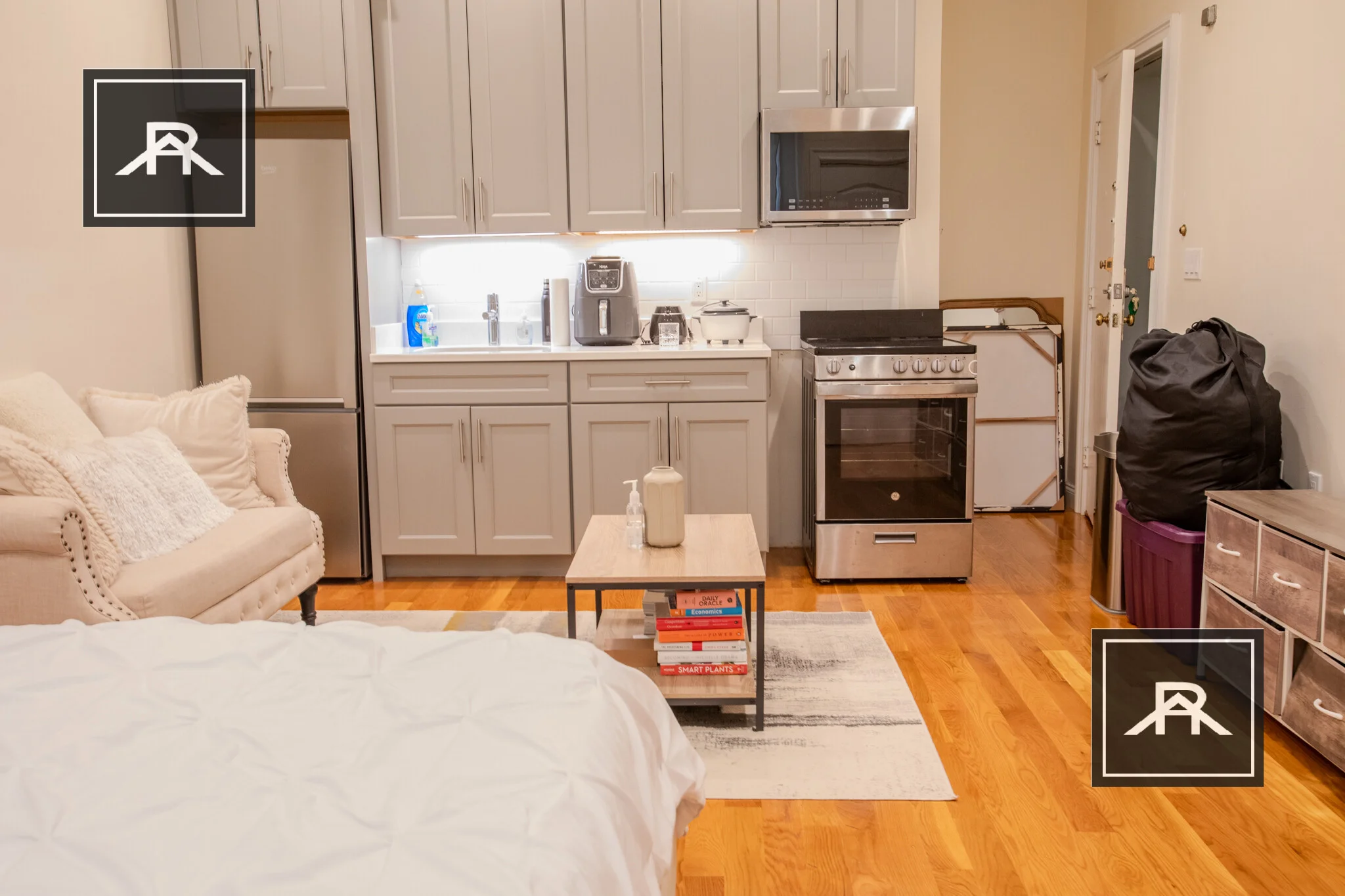 901 Beacon St, Fenway