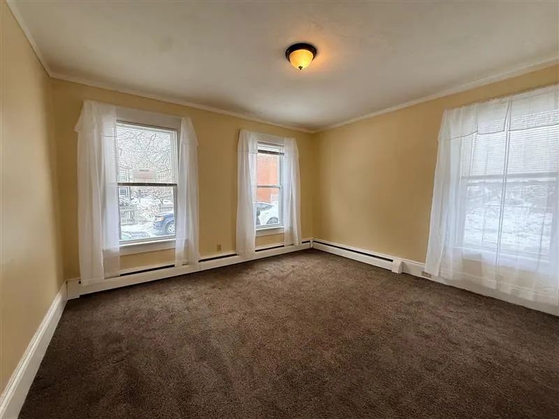 15 Laurel St, Ward Two