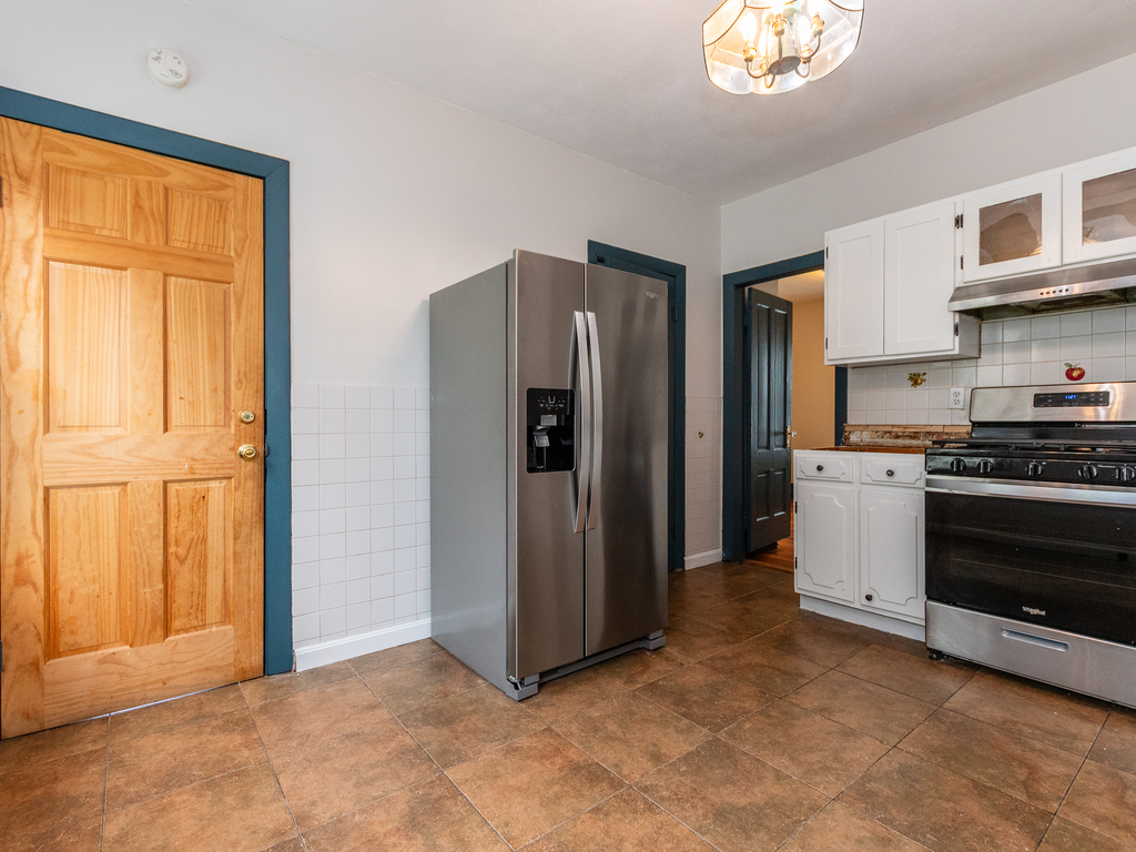 5 bed, 2 bath apartment for rent at 46 Shepton St Unit 2, Dorchester — photo 20 of 64