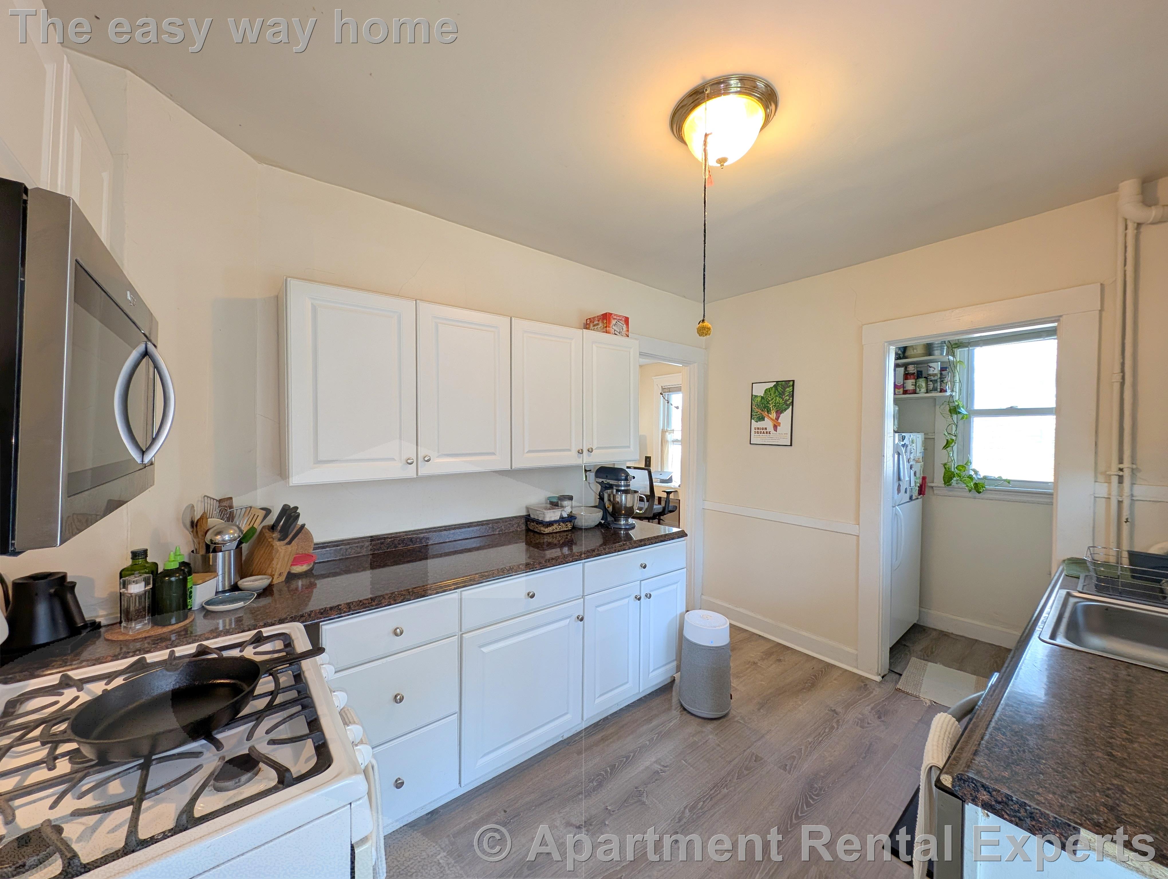 18 Sanborn Ave, Union Square