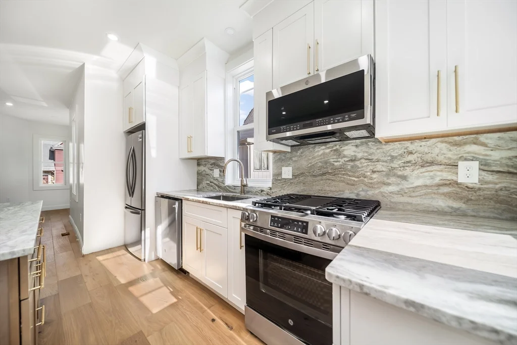 9 Knollin St, Malden