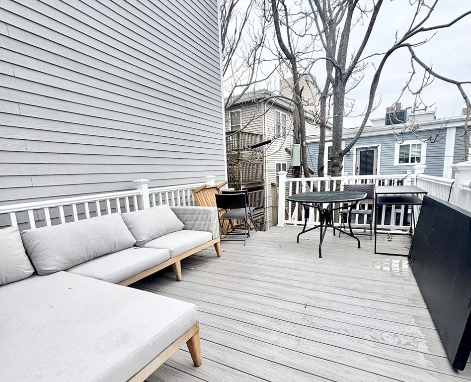 93 Baxter St, South Boston