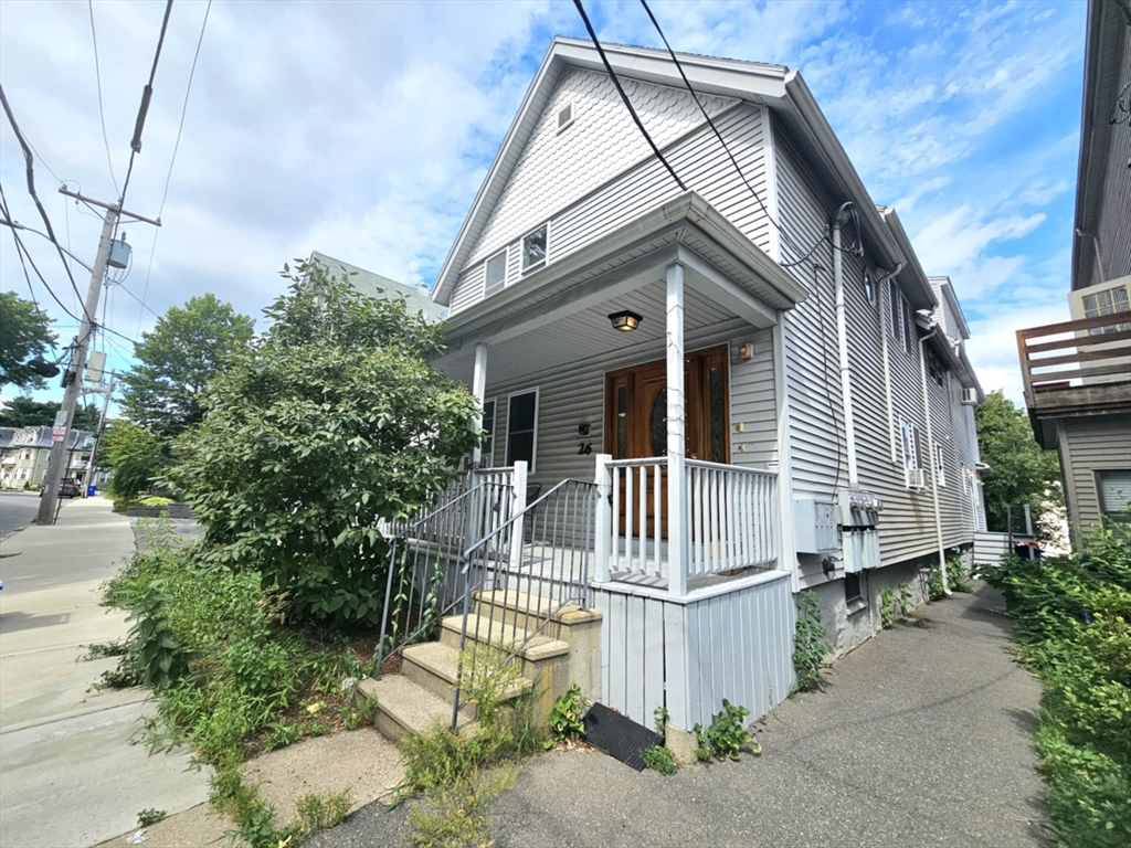 26 Holden St, Malden