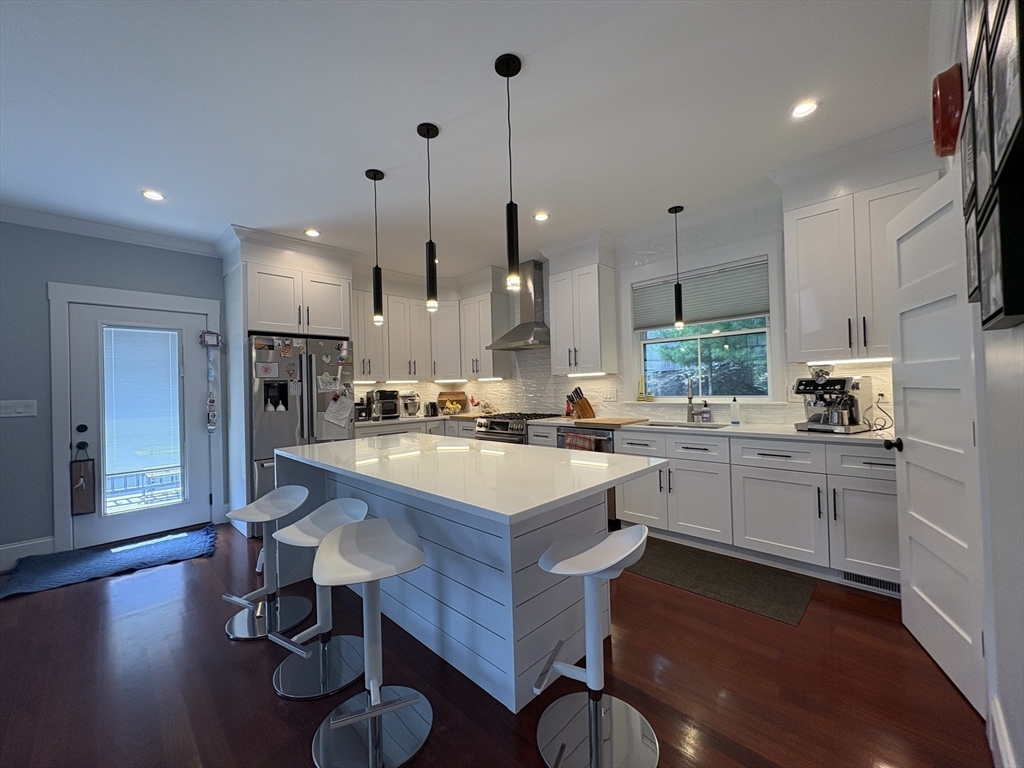 92 Dothan St, Arlington