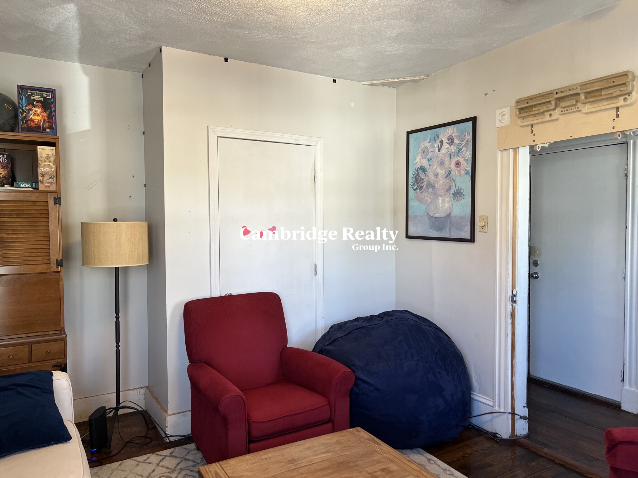 16 Valentine St, Cambridgeport