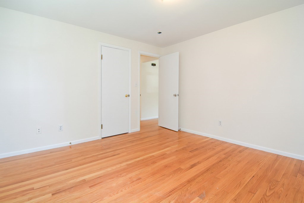 33 Robin Rd, Westborough