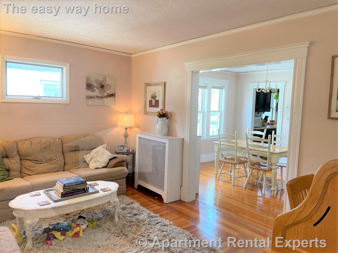 16 Hamilton St, Tufts