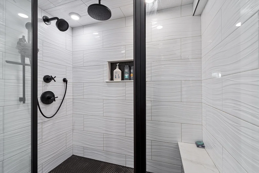 963 South St, Tewksbury