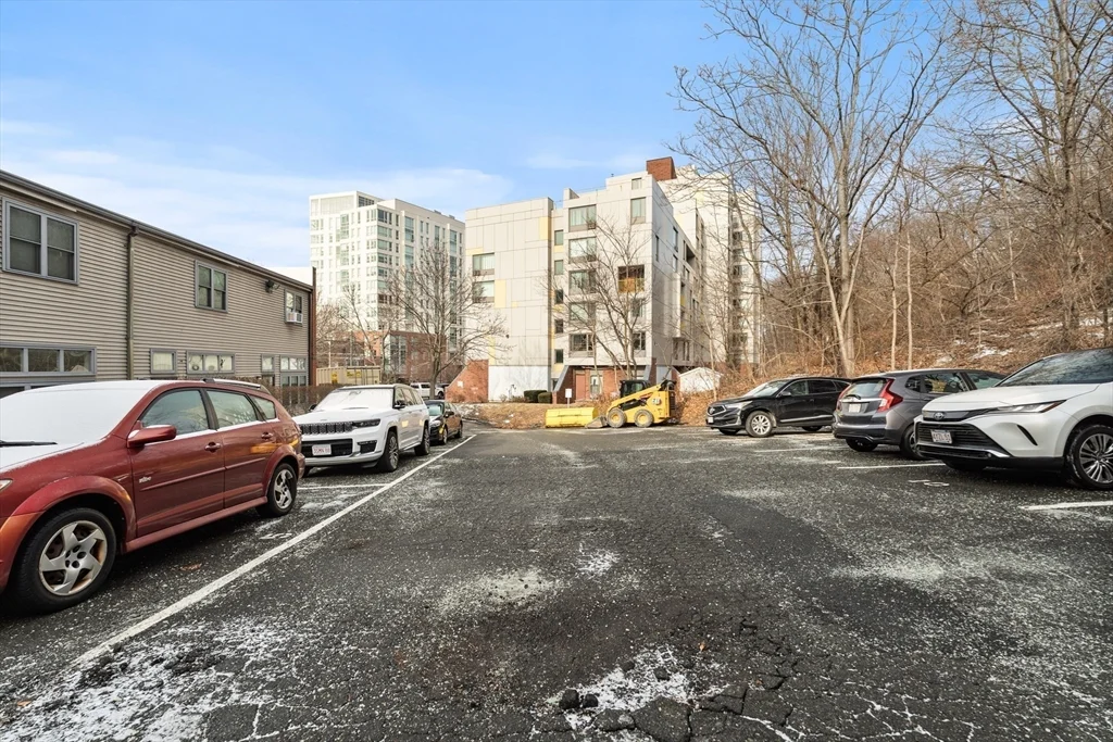 2 Eileen Cir, Jamaica Plain