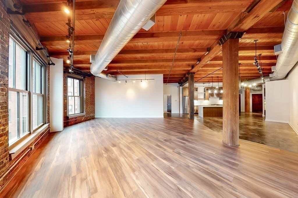 35 Channel Center St, Seaport District