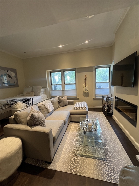 416 Commonwealth Ave, Back Bay