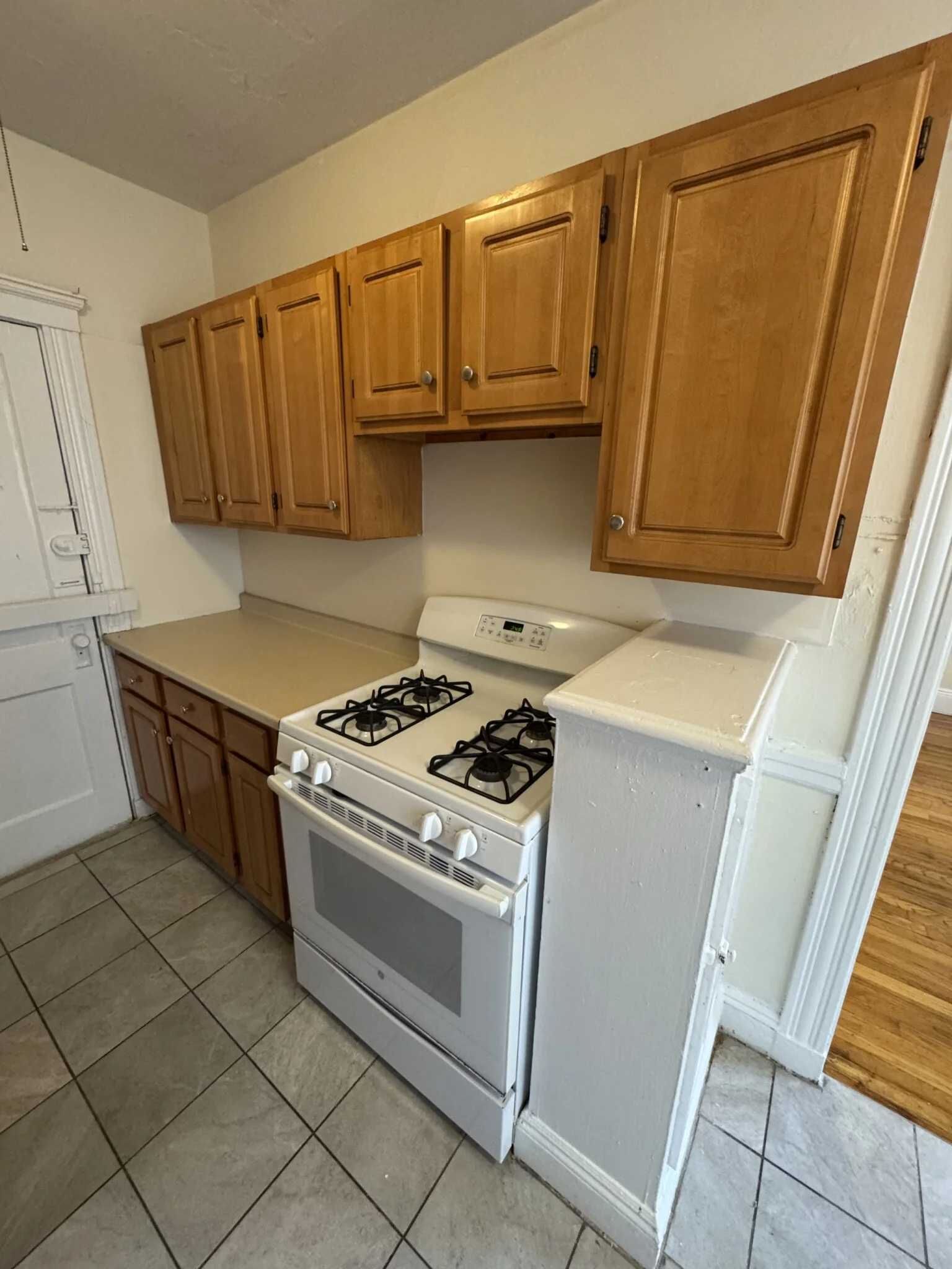 131 Washington St, Brighton